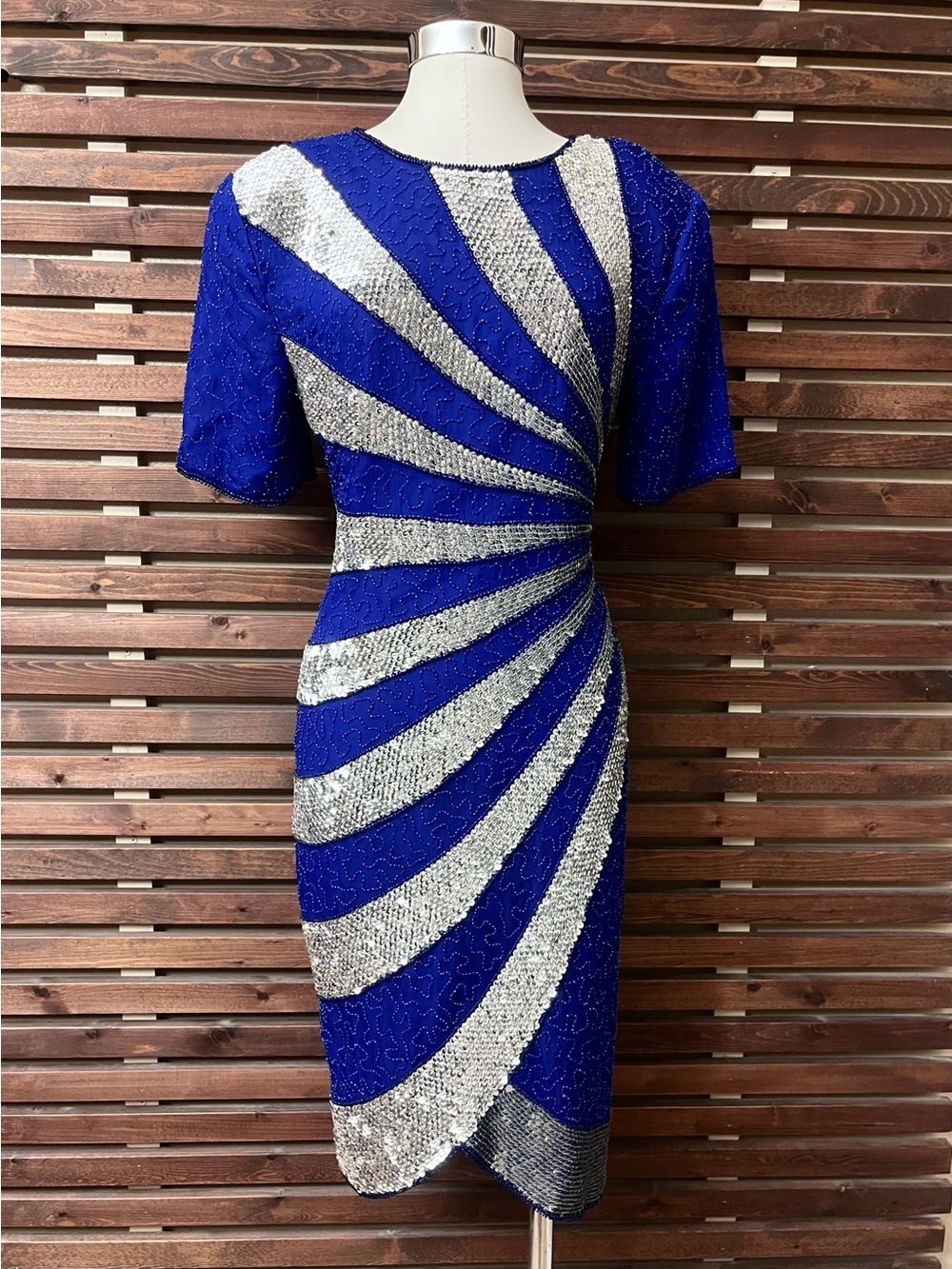 Vintage 1980s Stenay Silk Blue & Silver Sequin Beaded Short Sleeve Dress 10